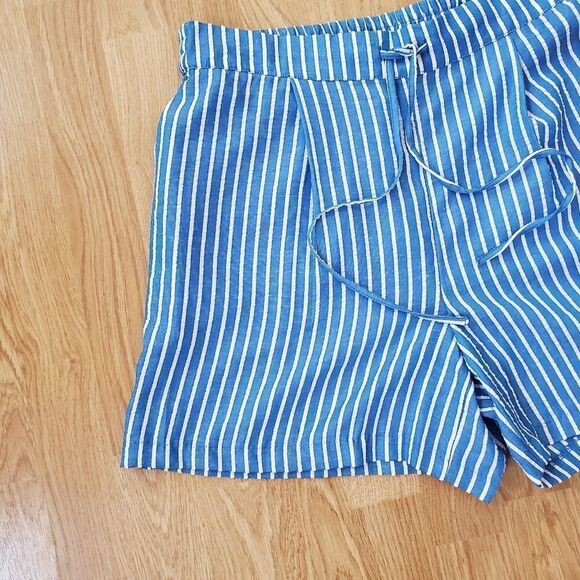 Riley & Rae Striped Shorts Sz Med - Picture 7 of 13